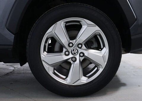 Toyota Rav4 2.5 RAV4 Design HEV 4x2 CVT 5dr 16