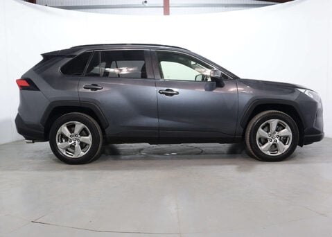 Toyota Rav4 2.5 RAV4 Design HEV 4x2 CVT 5dr 12