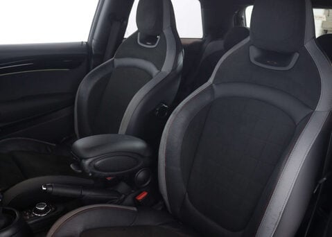 Mini Hatch 2.0 Cooper S Sport Auto 3dr 43