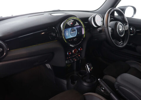 Mini Hatch 2.0 Cooper S Sport Auto 3dr 41