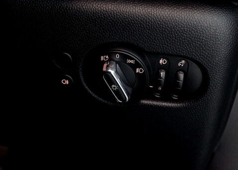 Mini Hatch 2.0 Cooper S Sport Auto 3dr 31