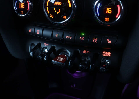 Mini Hatch 2.0 Cooper S Sport Auto 3dr 29