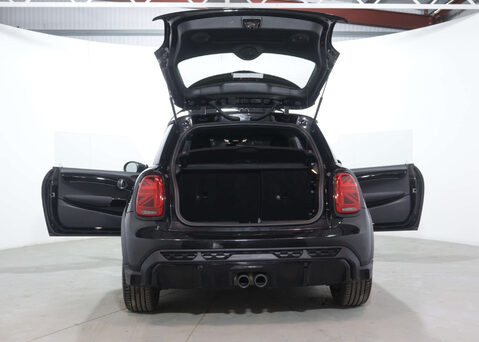 Mini Hatch 2.0 Cooper S Sport Auto 3dr 52