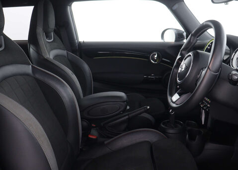 Mini Hatch 2.0 Cooper S Sport Auto 3dr 38