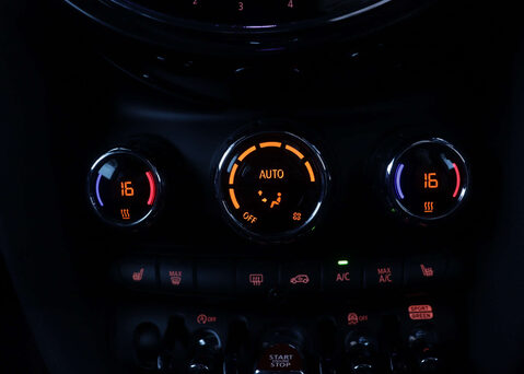 Mini Hatch 2.0 Cooper S Sport Auto 3dr 28