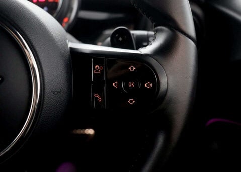 Mini Hatch 2.0 Cooper S Sport Auto 3dr 28