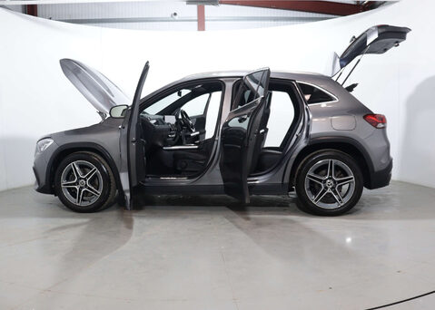 Mercedes-Benz GLA 1.3 GLA 180 AMG Line Premium Auto 5dr 54