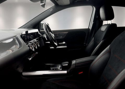 Mercedes-Benz GLA 1.3 GLA 180 AMG Line Premium Auto 5dr 43