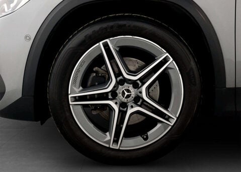 Mercedes-Benz GLA 1.3 GLA 180 AMG Line Premium Auto 5dr 16