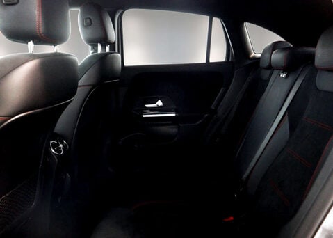 Mercedes-Benz GLA 1.3 GLA 180 AMG Line Premium Auto 5dr 45