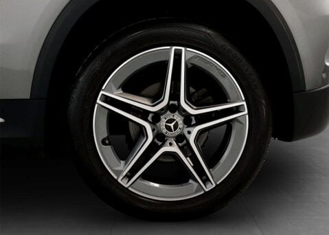 Mercedes-Benz GLA 1.3 GLA 180 AMG Line Premium Auto 5dr 17