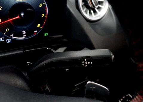 Mercedes-Benz GLA 1.3 GLA 180 AMG Line Premium Auto 5dr 34