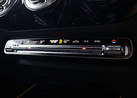 Mercedes-Benz GLA 1.3 GLA 180 AMG Line Premium Auto 5dr 30