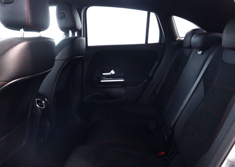 Mercedes-Benz GLA 1.3 GLA 180 AMG Line Premium Auto 5dr 47