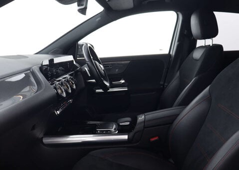 Mercedes-Benz GLA 1.3 GLA 180 AMG Line Premium Auto 5dr 45