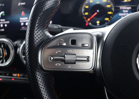 Mercedes-Benz GLA 1.3 GLA 180 AMG Line Premium Auto 5dr 33