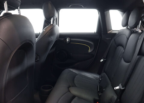 Mini Hatch 1.5 Cooper Exclusive Auto 5dr 46