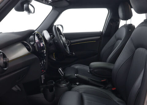 Mini Hatch 1.5 Cooper Exclusive Auto 5dr 41
