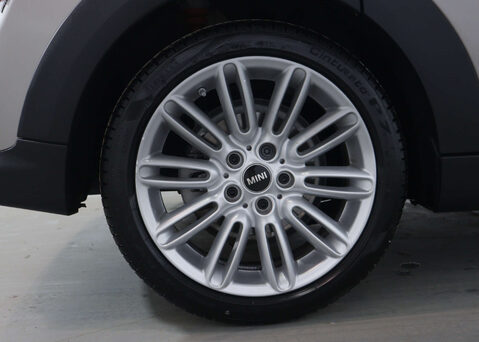 Mini Hatch 1.5 Cooper Exclusive Auto 5dr 13