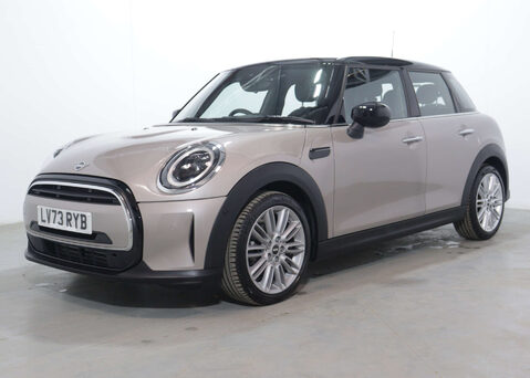 Mini Hatch 1.5 Cooper Exclusive Auto 5dr 7