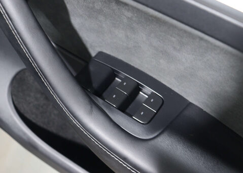 Tesla Model Y Model Y Long Range AWD 4WD 5dr 36