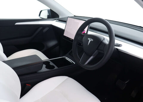 Tesla Model Y Model Y Long Range AWD 4WD 5dr 38