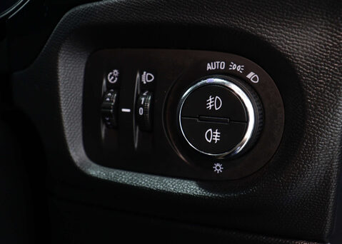 Vauxhall Corsa 1.2 Corsa Griffin Edition 5dr 33