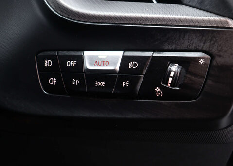 BMW 1 Series 1.5 118I M Sport Auto 5dr 41