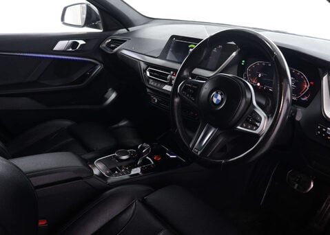 BMW 1 Series 1.5 118I M Sport Auto 5dr 44