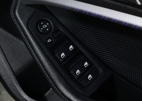 BMW 1 Series 1.5 118I M Sport Auto 5dr 43