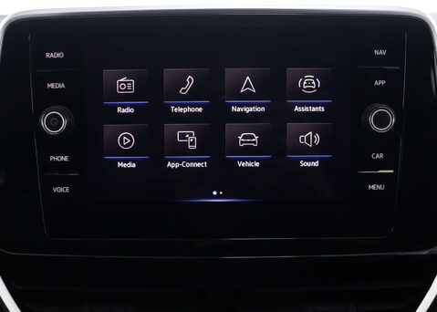 Volkswagen T-Roc 1.5 T-Roc R-Line TSI Semi-Auto 5dr 30