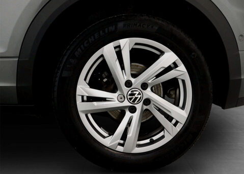 Volkswagen T-Roc 1.5 T-Roc R-Line TSI Semi-Auto 5dr 17