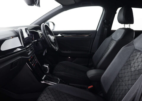 Volkswagen T-Roc 1.5 T-Roc R-Line TSI Semi-Auto 5dr 46