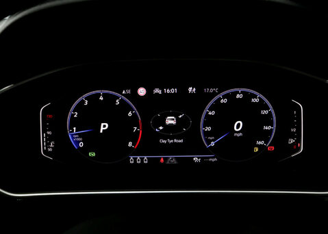 Volkswagen T-Roc 1.5 T-Roc R-Line TSI Semi-Auto 5dr 18