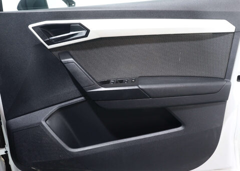 SEAT Arona 1.0 Arona Xcellence TSi Semi-Auto 5dr 44