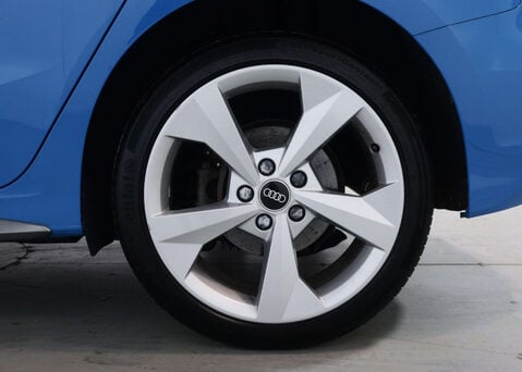 Audi A3 1.4 A3 Sportback 40 TFSI S Line E Semi-Auto 5dr 16