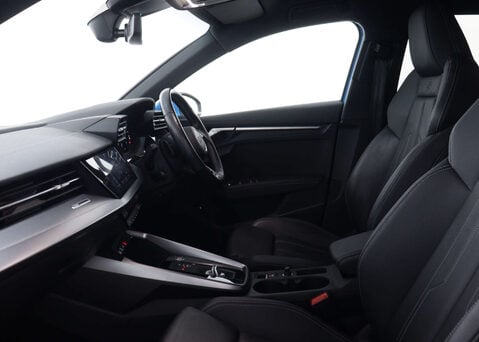 Audi A3 1.4 A3 Sportback 40 TFSI S Line E Semi-Auto 5dr 41