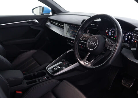 Audi A3 1.4 A3 Sportback 40 TFSI S Line E Semi-Auto 5dr 37