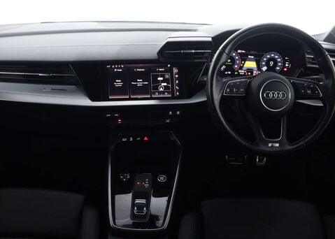 Audi A3 1.4 A3 Sportback 40 TFSI S Line E Semi-Auto 5dr 19
