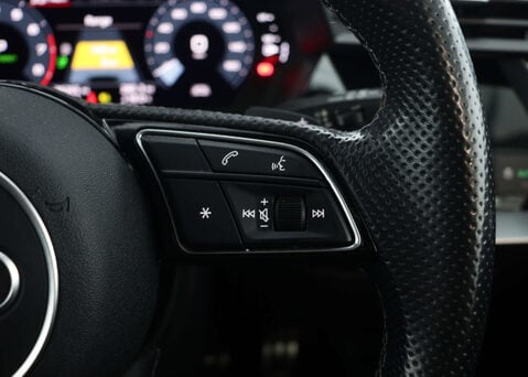 Audi A3 1.4 A3 Sportback 40 TFSI S Line E Semi-Auto 5dr 34