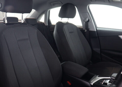 Audi A4 2.0 A4 Technik 35 TFSI MHEV Semi-Auto 4dr 42