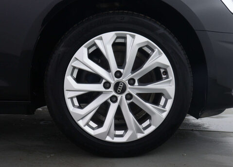 Audi A4 2.0 A4 Technik 35 TFSI MHEV Semi-Auto 4dr 14