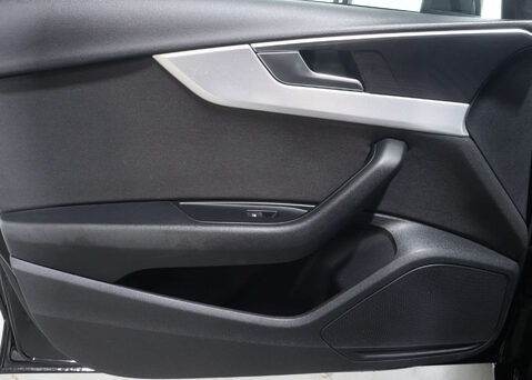 Audi A4 2.0 A4 Technik 35 TFSI MHEV Semi-Auto 4dr 47