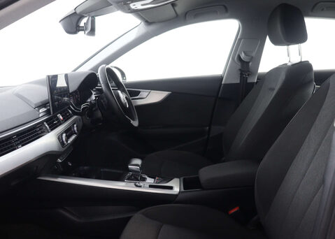 Audi A4 2.0 A4 Technik 35 TFSI MHEV Semi-Auto 4dr 45