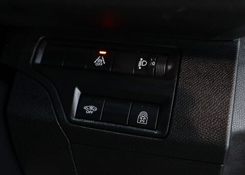 Peugeot 3008 1.5 3008 Allure Premium Blue HDi S/S 5dr 37