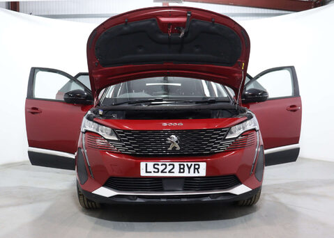 Peugeot 3008 1.5 3008 Allure Premium Blue HDi S/S 5dr 52