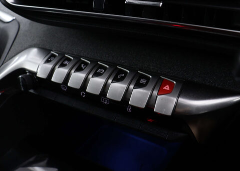 Peugeot 3008 1.5 3008 Allure Premium Blue HDi S/S 5dr 29