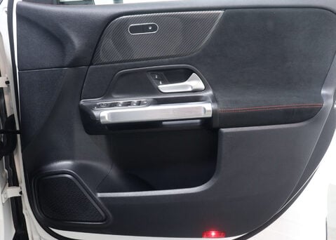 Mercedes-Benz GLB 1.3 GLB 200 AMG Line Auto 5dr 43