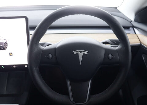 Tesla Model 3 Model 3 Long Range AWD 4WD 4dr 19