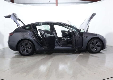 Tesla Model 3 Model 3 Long Range AWD 4WD 4dr 51